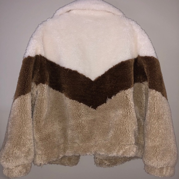 Color Block Teddy Jacket - Picture 3 of 7